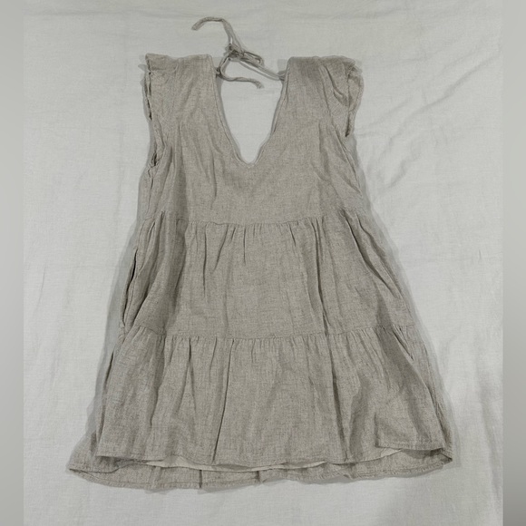Abercrombie linen blend double v neck dress with pockets size medium. - Picture 3 of 3